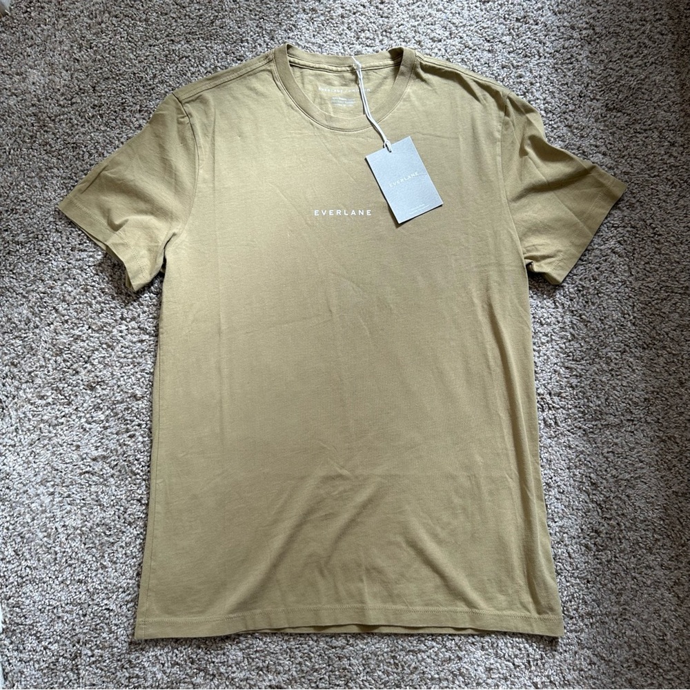NWT Everlane Uniform Essential Organic Crew Avocado T Shirt Short Sleeve